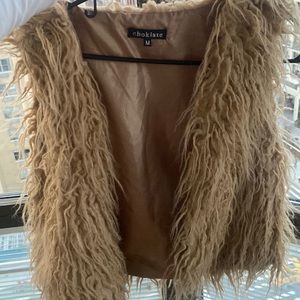 Faux fur tan vest- good for festivals/mardi gras/costumes etc- shaggy/fluffy